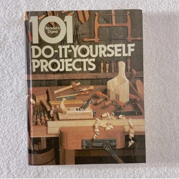 Vintage 1983 Readers Digest 101  Do-It-Yourself Projects Hardcover Book - Picture 1 of 10